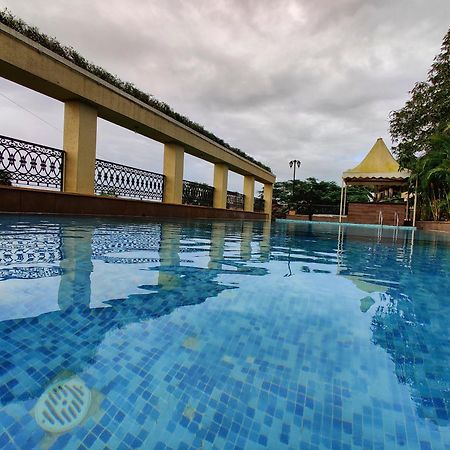 Hotel Misty Meadows Lonavla Zewnętrze zdjęcie