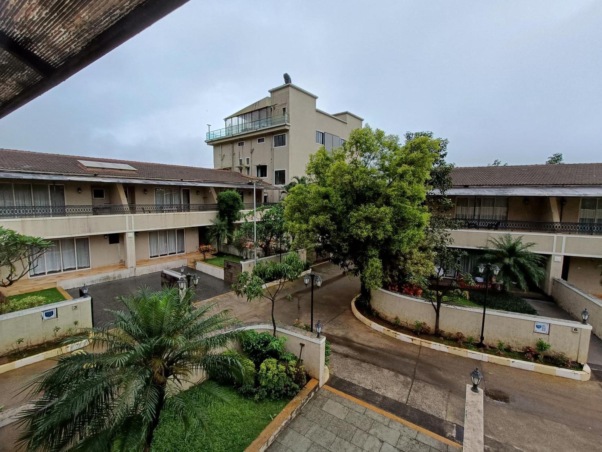 Hotel Misty Meadows Lonavla Zewnętrze zdjęcie